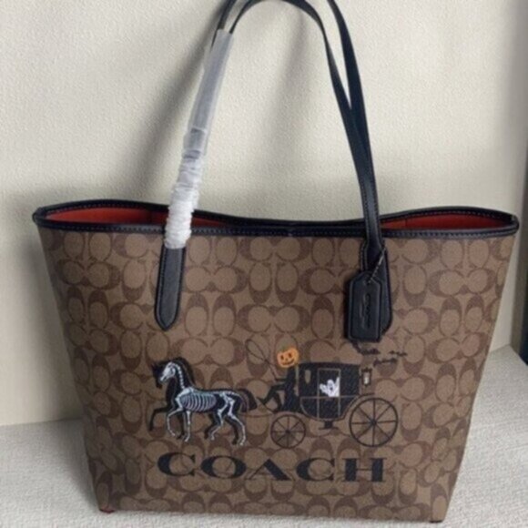 🍄🍄Coach Halloween tote and pumpkin driver coach wagon new - Picture 1 of 6